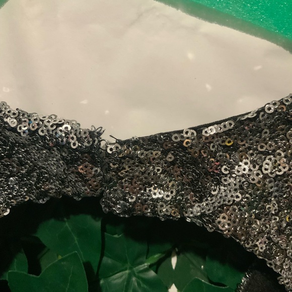 Sleeveless silver sparkle dress - Picture 3 of 5